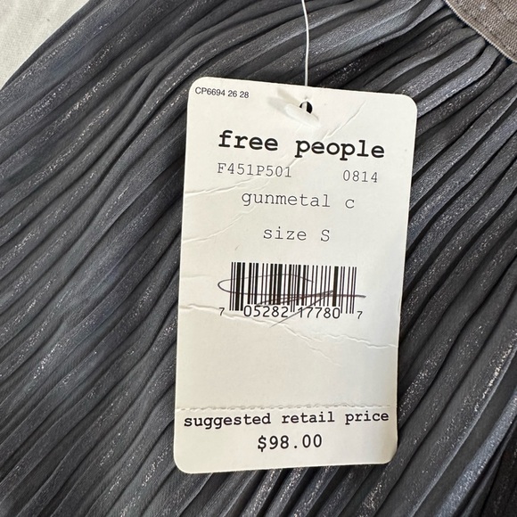 NWT Free People Crinkle‎ Pleat Flowy Whimsigoth Foil Skort Skirt Gunmetal Gray,S - Picture 8 of 10